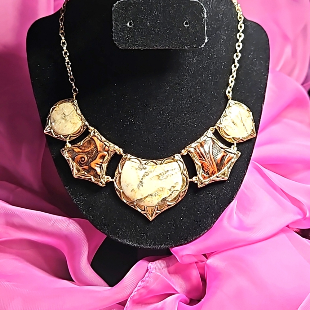 BARSE collar necklace